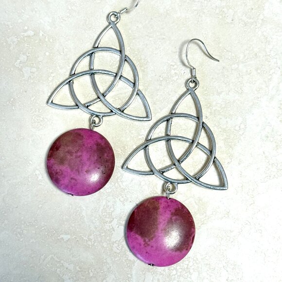 2/$20, Viva Magenta Agate Celtic Trinity Sterling Silver Dangle Earrings - Picture 1 of 9
